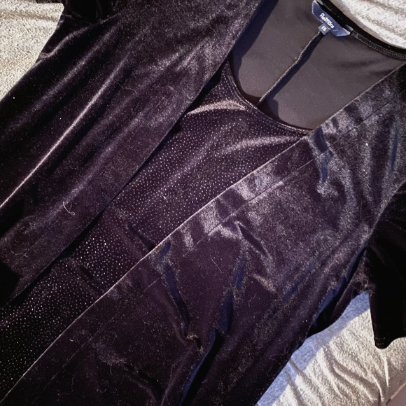 Black Sparkle Velvet Dress - Picture 3 of 3